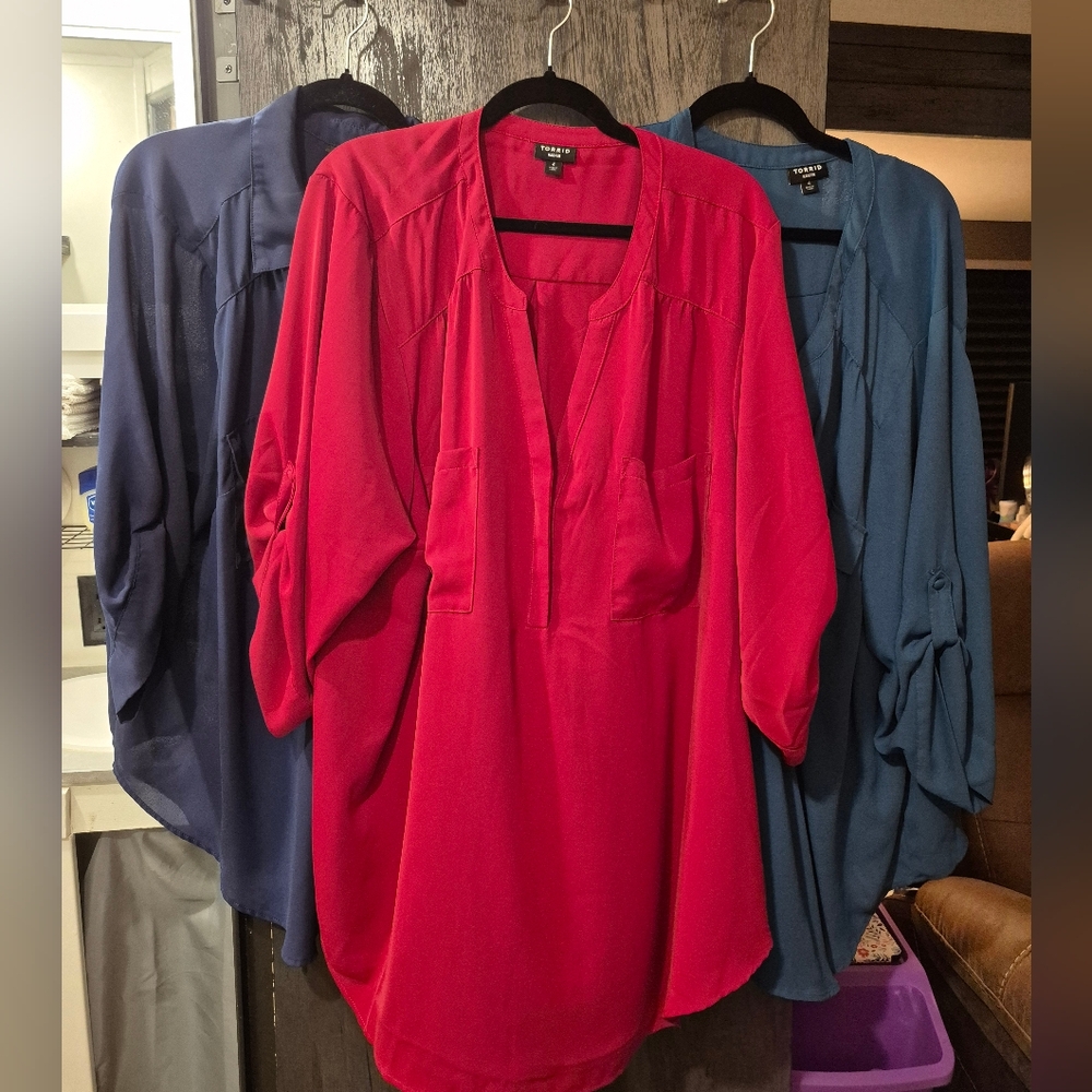 Lot Of 3 Torrid Harper Blouses Size 4X, Red, Light Blue, And Blue